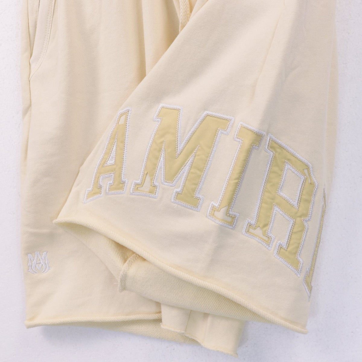 AMIRI Vintage Collegiate Graphic Shorts — detail